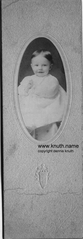 Knuth Family Child Unidentified