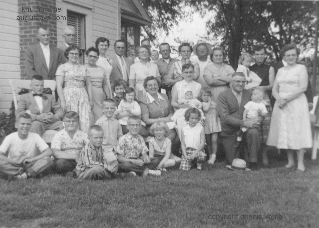 Children and grand children of Bill and Minnie Knuth of Augusta Wisconsin